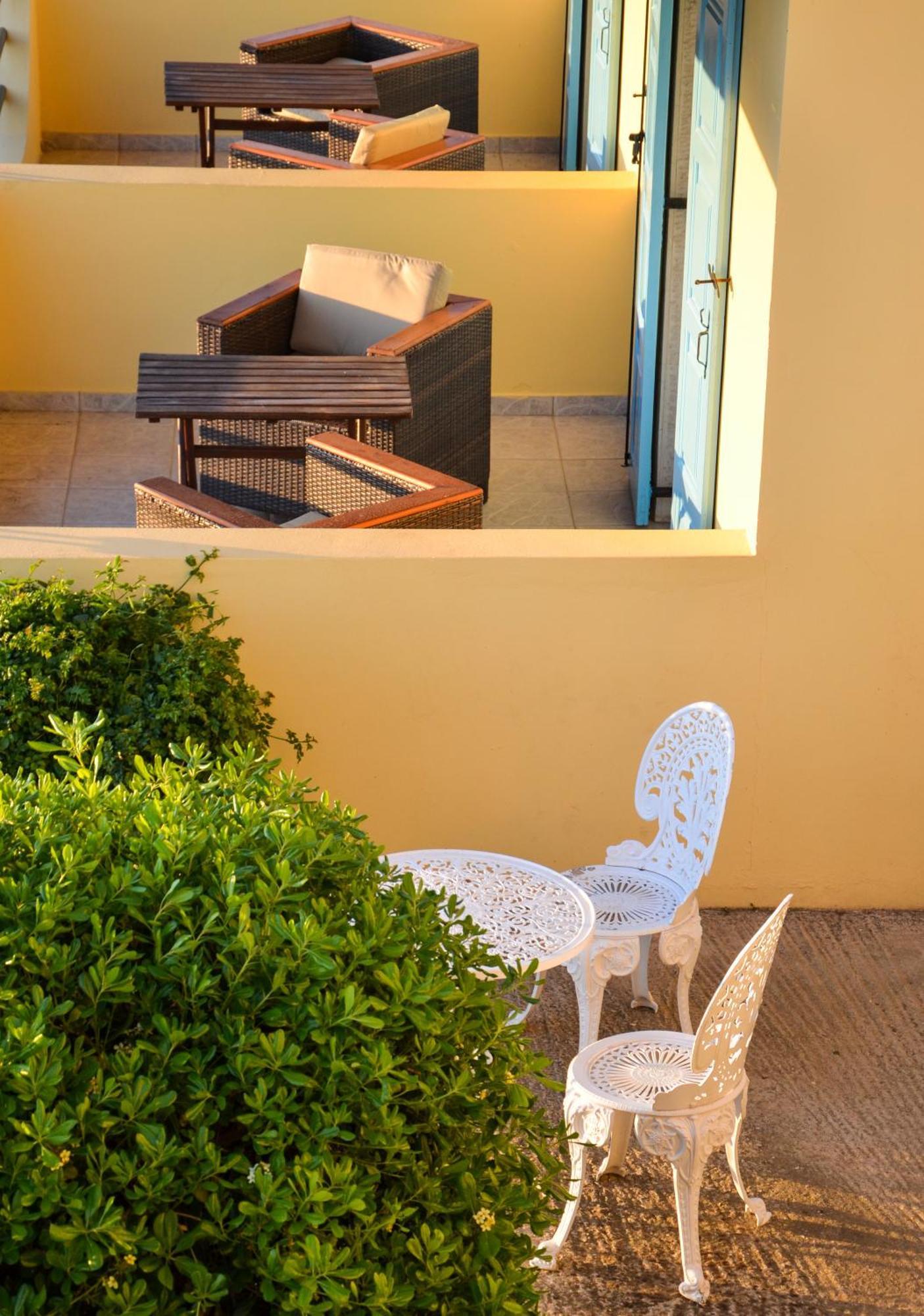 Hotel Dina - Ξενοδοχείο Ντινα Plati  Exteriör bild