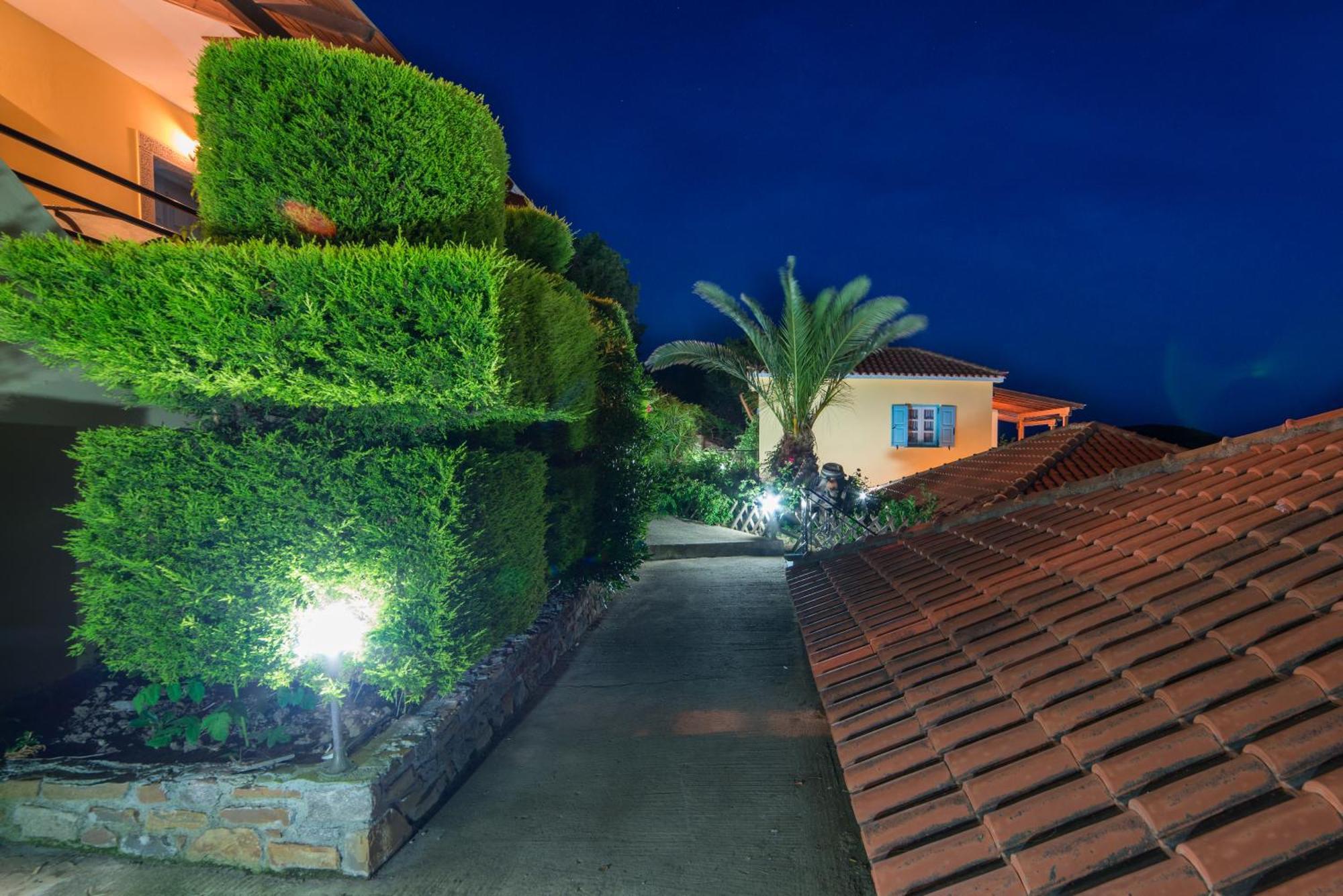 Hotel Dina - Ξενοδοχείο Ντινα Plati  Exteriör bild