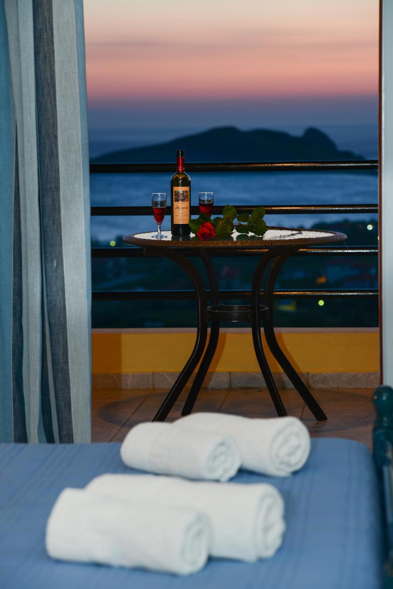 Hotel Dina - Ξενοδοχείο Ντινα Plati  Exteriör bild